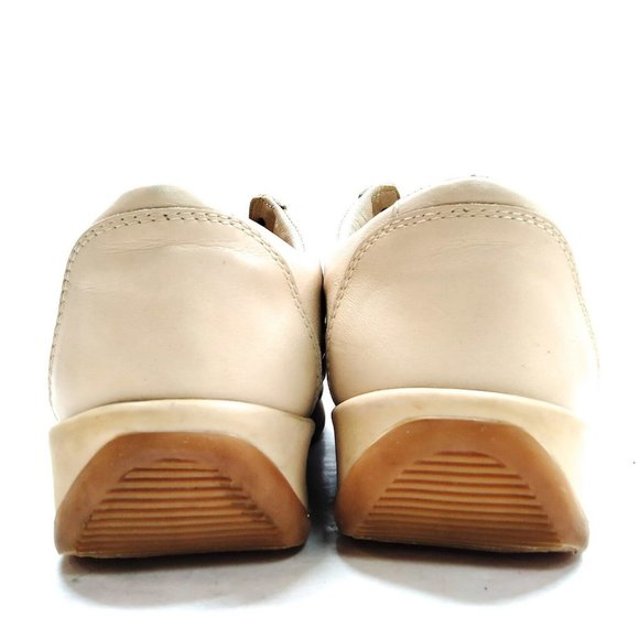 Auth Louis Vuitton Sneakers Women Beiges Leather (Calf) #60741L55 - Picture 3 of 9